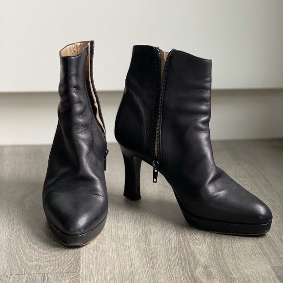 Vero Cuoio Stephane de Raucourt Black Booties - Picture 1 of 5